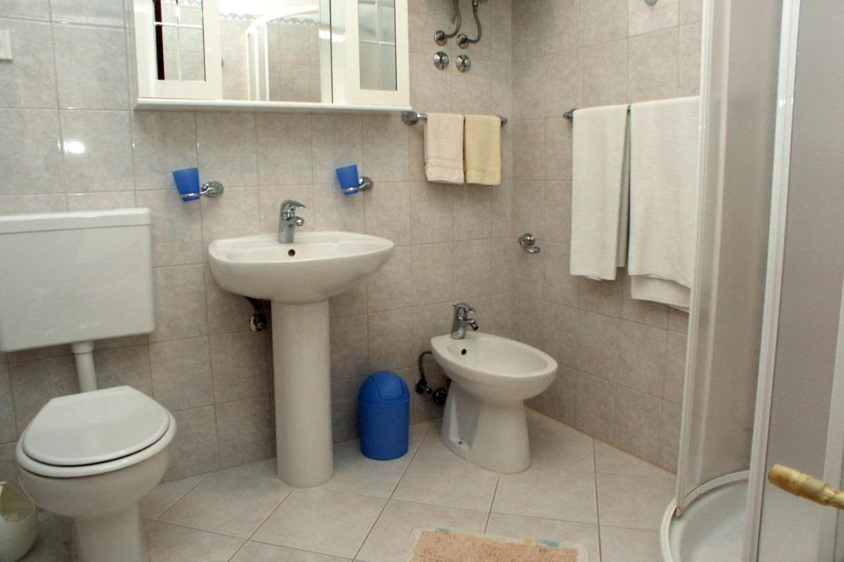 Apartments By The Sea Duga Luka - Prtlog, Labin - 2367 Drenje  Exterior photo